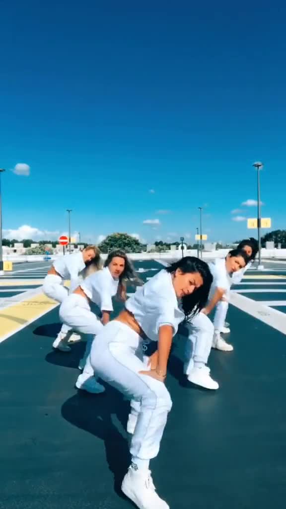do dance video tik tok dance video, choreography, group dance, shuffle dance