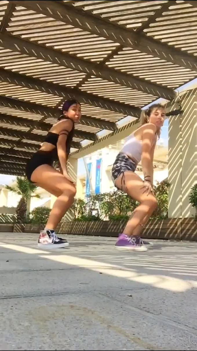 do tik tok dance video, shuffle dance, group dance, dancehall, contemporary danc