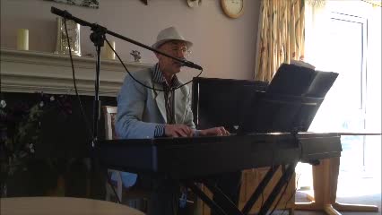 teach you to play keyboard, music lessons