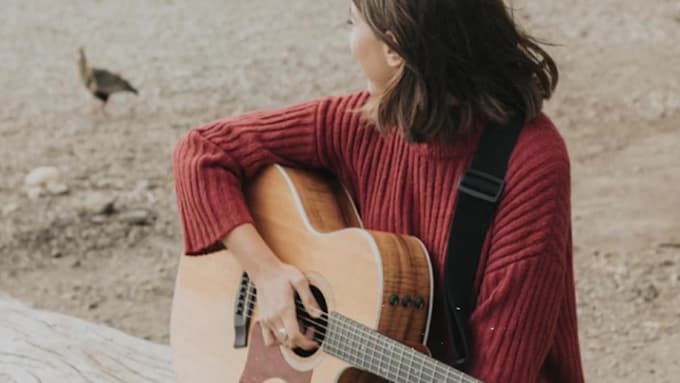 be your pro female singer and songwriter