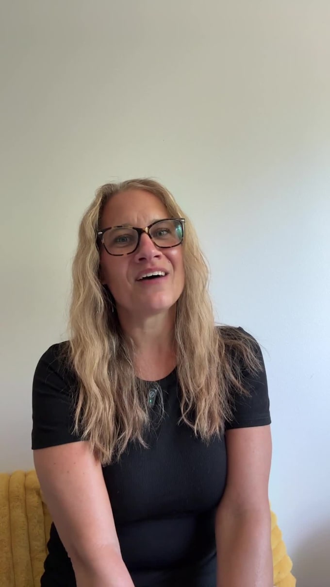 create a female spokesperson script read video ad