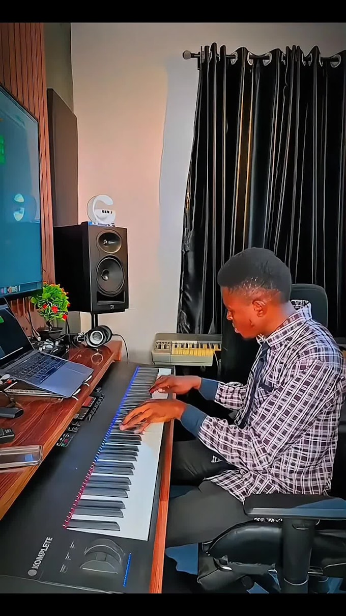 be your piano player, keyboardist or organist for your music