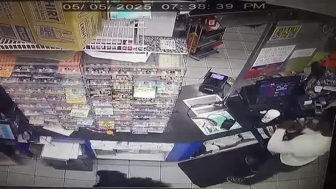 cctv camera operator in surveillance monitoring services