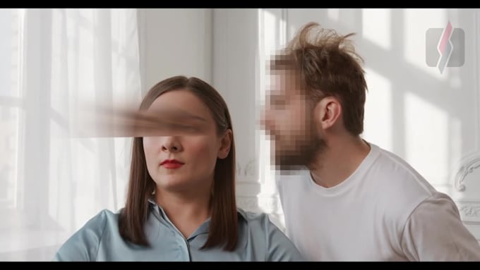 blur and censor anything in your videos or photo in 12 hours