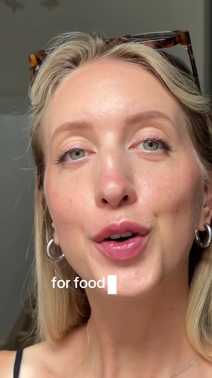 create your ugc videos in dutch or english