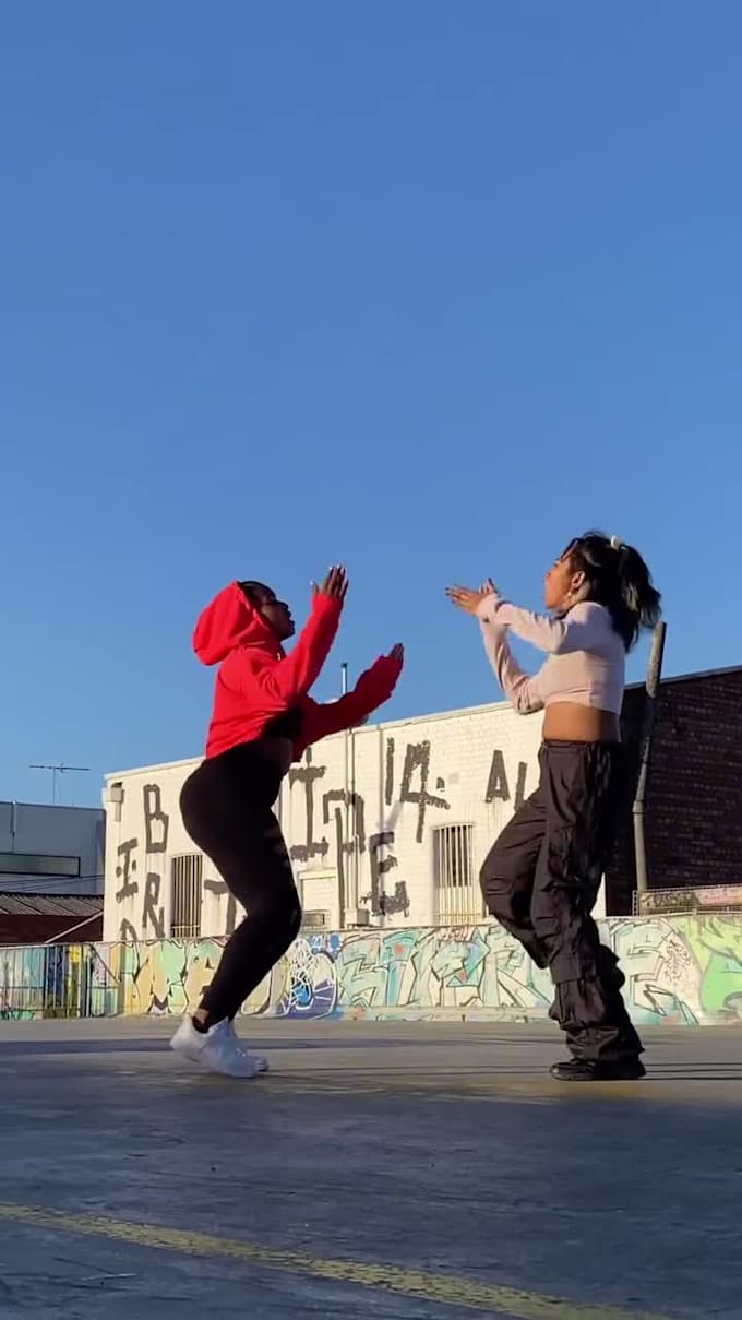 afro dance, gospel african dance, afrobeat group shuffle dance performances