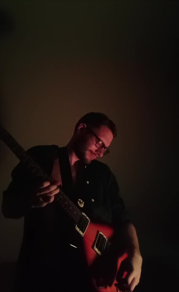 record electric or acoustic guitar tracks