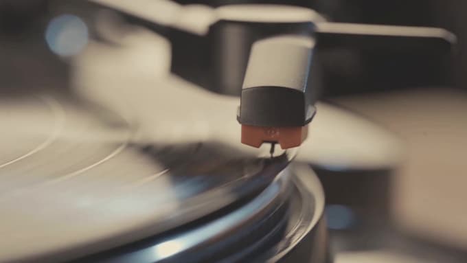 make a customized vinyl record promo video for musicians