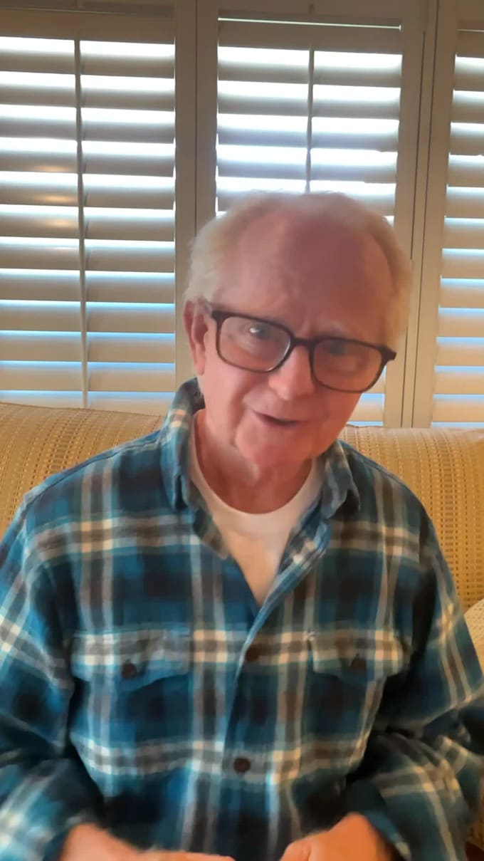 be your authentic elderly tik tok presenter
