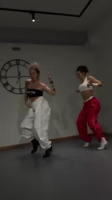 do tik tok dance, shuffle dance, group dance, twerk dance video