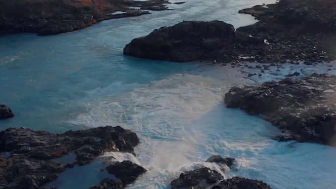 do 4k video editing with smooth transitions and effects