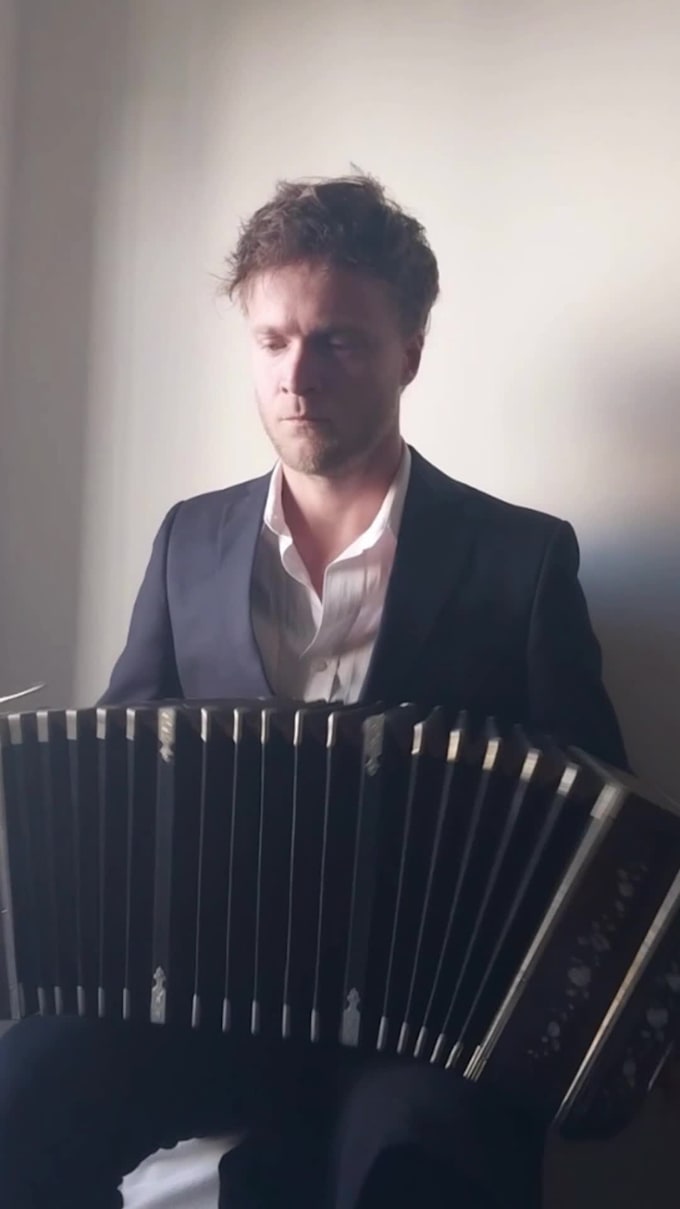 provide expert bandoneon sessions for your projects