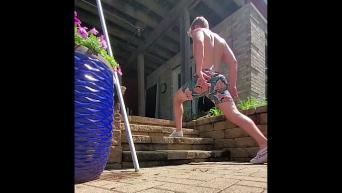 train you as a beginner for 1 month