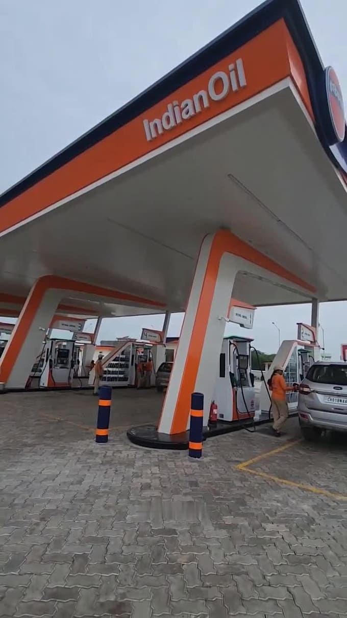 render modern commercial building, filling station, parking space, cgi rendering