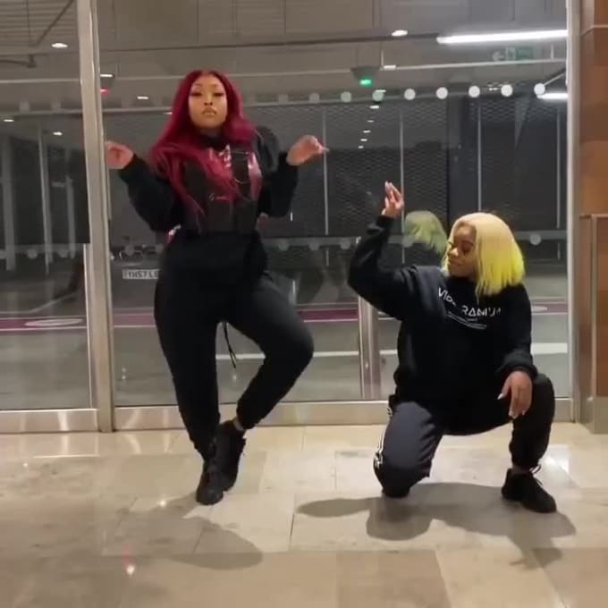 Tik Tok Dance Tiktok Dance Video Dance Tik Tok Dance Choreography Group