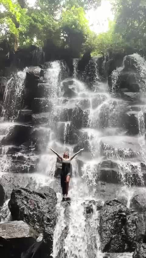 be your social media influencer and content creator