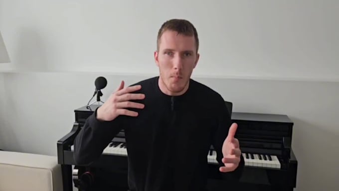 teach you to play piano by ear