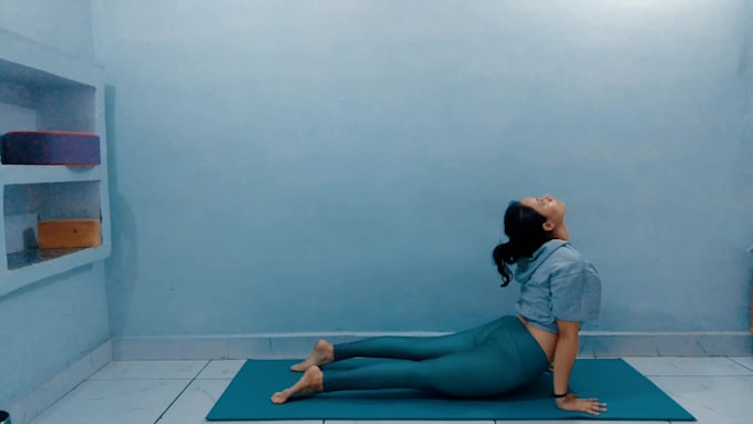 be your online live yoga practice coach