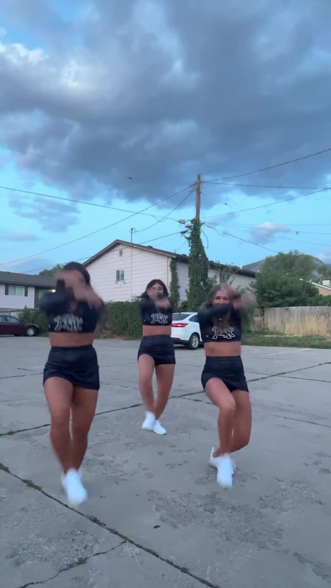create amazing tiktok dance tiktok dance video tiktok group dance