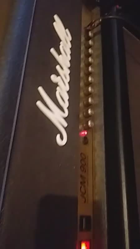 record electric guitars with professional sound