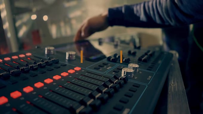 edit videos on premiere pro or davinci resolve