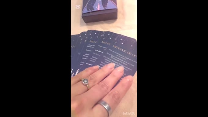 design and illustrate an oracle deck, afirmations cards