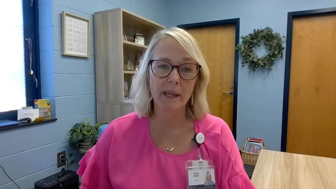 record honest video testimonial senior female spokesperson video presenter ugc