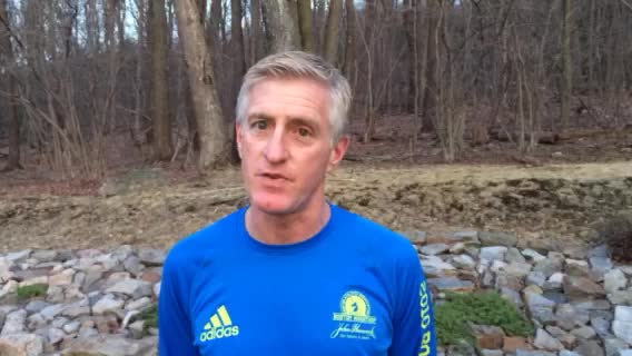 design a running training program