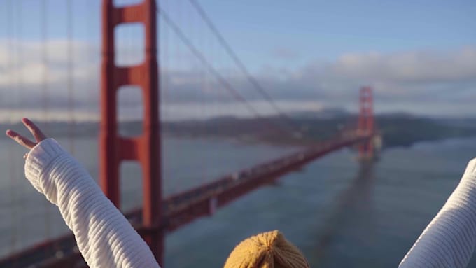 write engaging travel blog posts