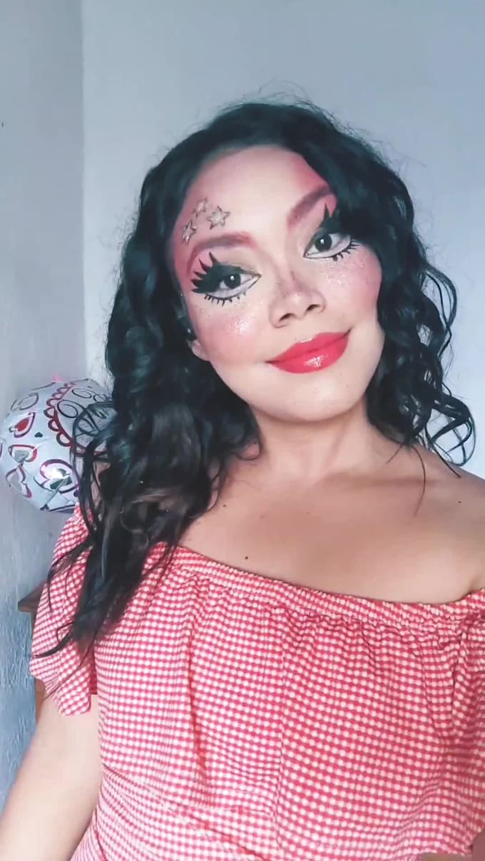 be your female cosplay model