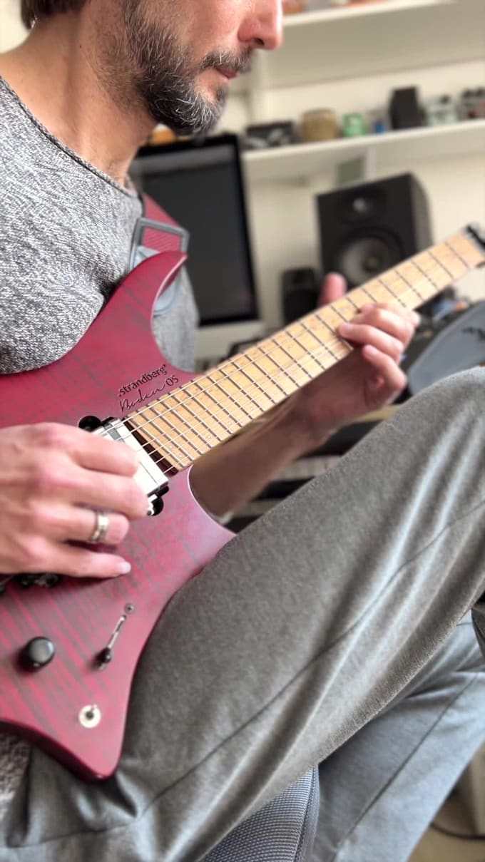 record professional electric guitar