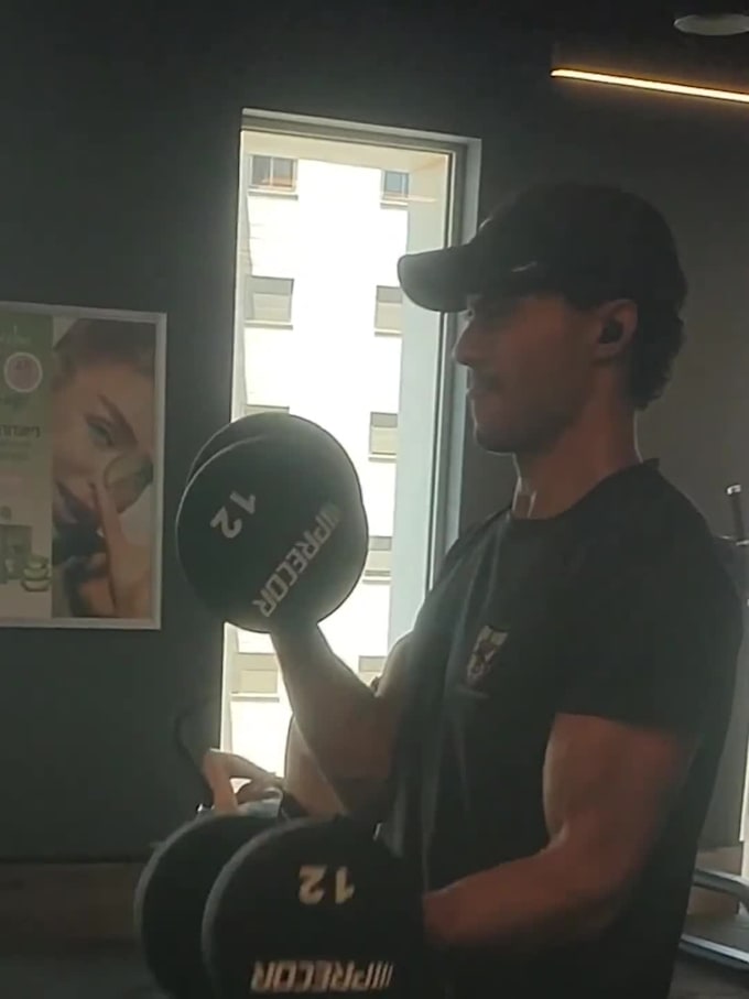 be your online fitness coach with weekly check ins