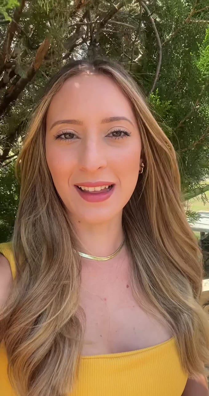 create a natural selfie mode video