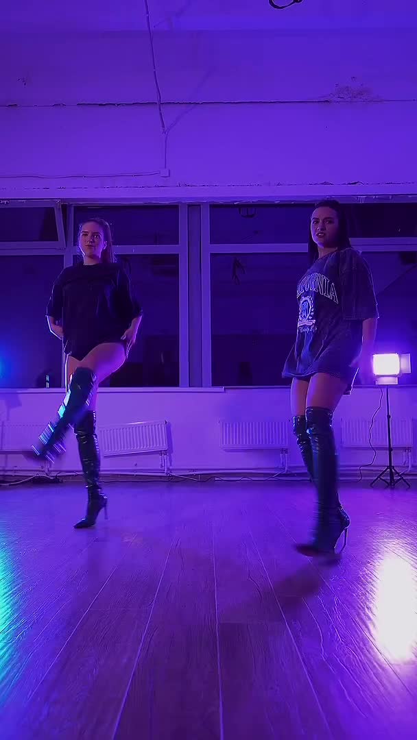 do tiktok dance, twerk dance, afrobeat, shuffle dance, group dance, choreography