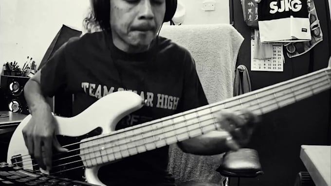 record a nice bass line for your composition