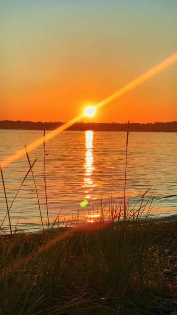 create gentle, thoughtful social media content that connects