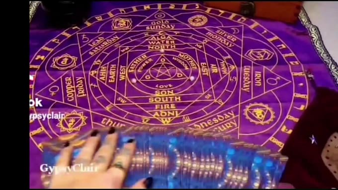 foretell your love life using tarot same day 24hr available