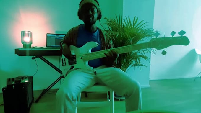 record warm groovy bass for afrobeat