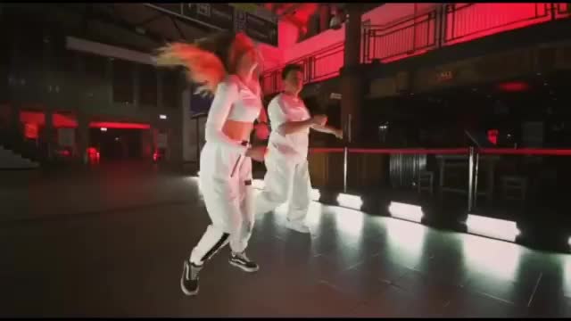 do tiktok dance, shuffle dance, trending group dance, and dance choreography
