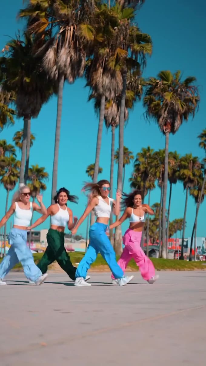 Do stunning shuffle dance, group dance video, tiktok dance by Afro