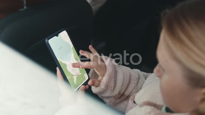 develop ai app for gps navigation and smart tracking system
