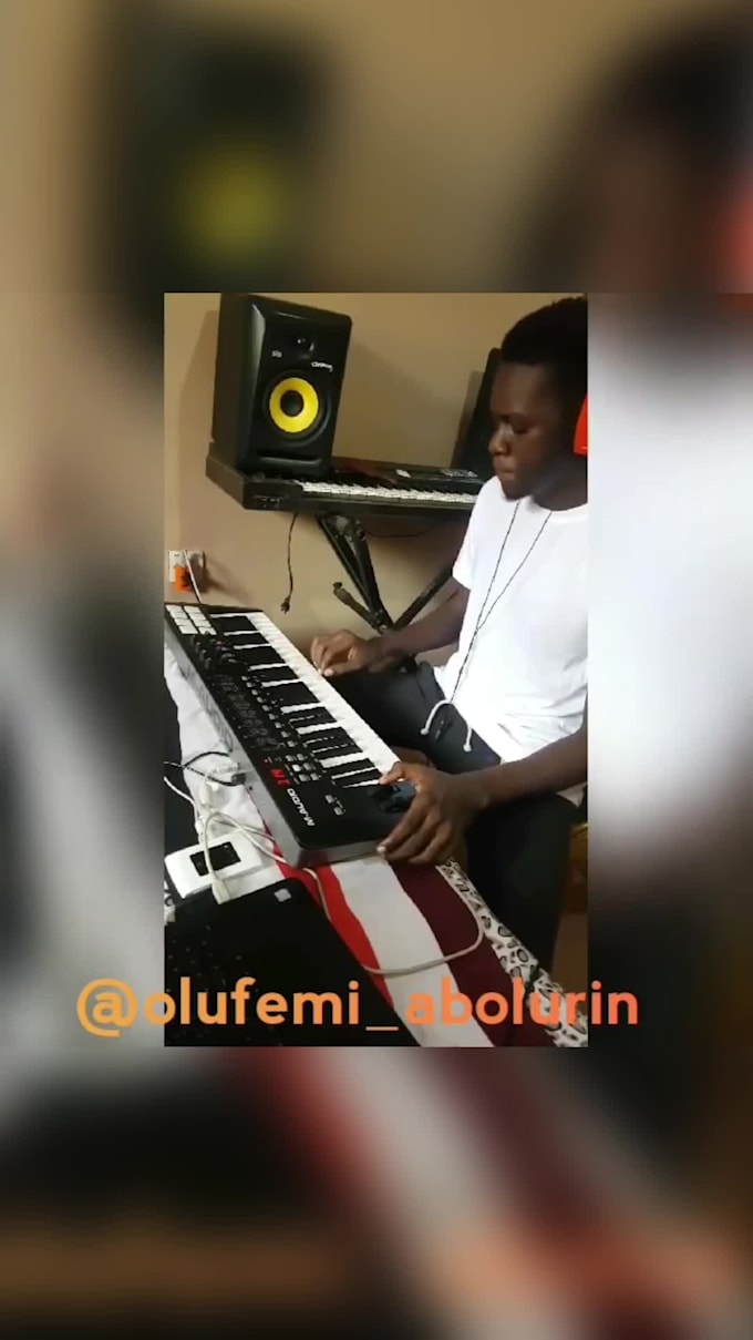 play amazing synth solos for rnb gospel, edm, afrobeats,