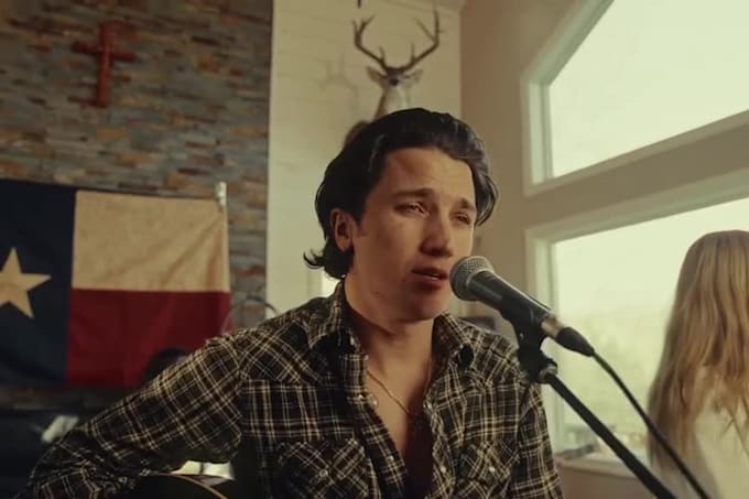 write, rewrite, sing catchy country song hooks and chorus