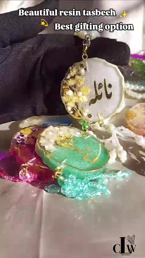 make custom epoxy resin coasters with name and text