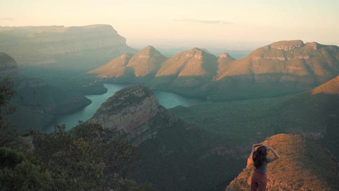 create a custom travel itinerary for any destination worldwide
