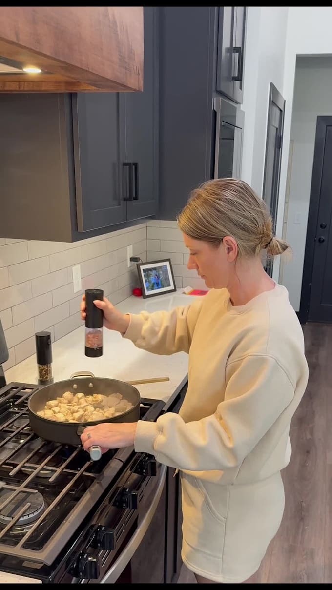 create ugc video ads as a relatable millennial mom