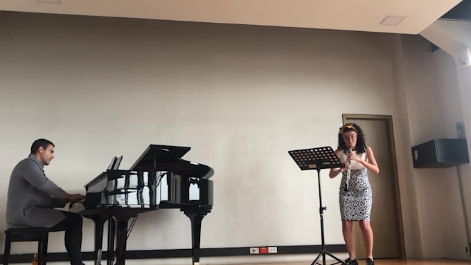 give you personalised oboe lessons for kids and adults