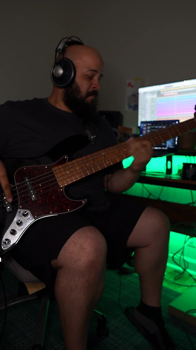 record the perfect bass line for your project