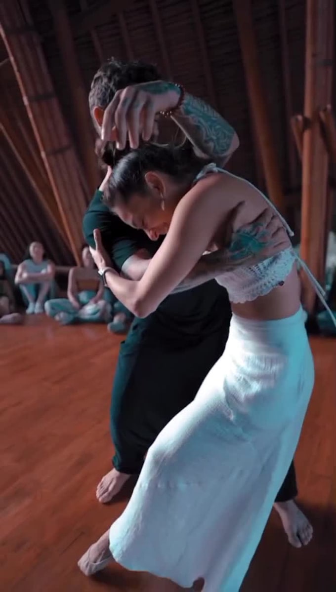 faites une vidéo de danse classique pour couples sur votre musique