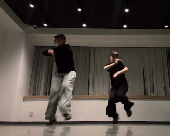 create captivating group dance videos and original choreography